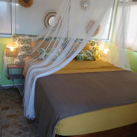Maisonnette Atypique Au Coeur De La Martinique Riviere-Salee エクステリア 写真